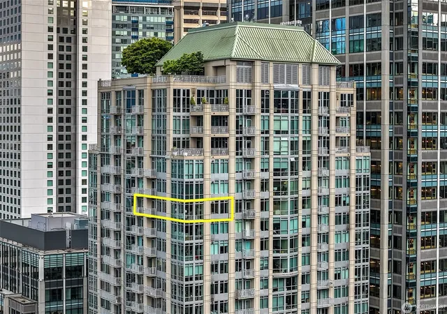 Photo 2 of Condo for sale at 819 Virginia St #2902, Seattle, WA 98101 | MLS# NWM2596363 | Listing updated on 2026-10-23