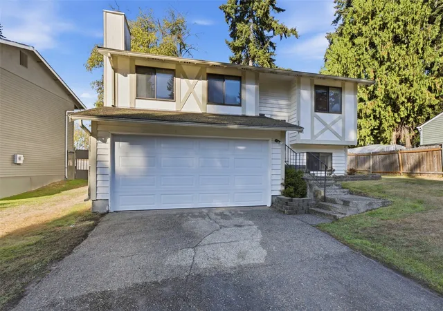 Photo 1 of Single family home for sale at 33417 40th Avenue SW, Federal Way, WA 98023 | MLS# NWM2596375 | Listing updated on 2026-10-25