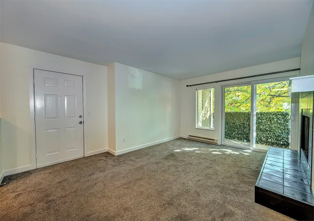 Photo 3 of Condo for sale at 12409 Harbour Pointe Blvd #U201, Mukilteo, WA 98275 | MLS# NWM2596384 | Listing updated on 2026-10-23