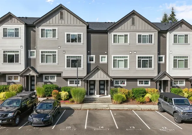 Photo 1 of Townhouse for sale at 135 Sw 185th Lane, Normandy Park, WA 98166 | MLS# NWM2596388 | Listing updated on 2026-10-23