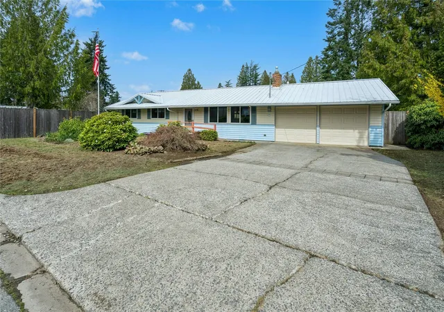Photo 2 of Single family home for sale at 12502 SE 73rd Place, Newcastle, WA 98056 | MLS# NWM2596402 | Listing updated on 2026-10-21