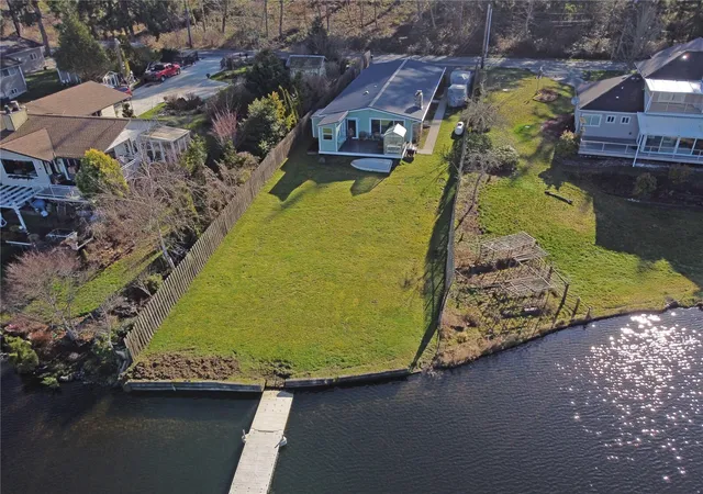 Photo 3 of Sale Pending at 8305 Lakewood Rd, Stanwood, WA 98292 | MLS# NWM2596412 | Listing updated on 2026-10-28
