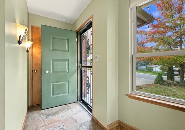 Photo 2 of Single family home for sale at 317 N 28th Avenue, Yakima, WA 98902 | MLS# NWM2596419 | Listing updated on 2026-10-21