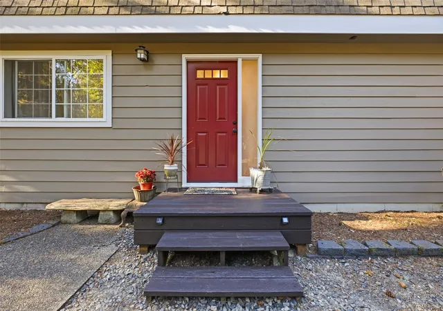 Photo 3 of Single family home for sale at 21842 Crest Ln SE, Yelm, WA 98597 | MLS# NWM2596420 | Listing updated on 2026-10-22