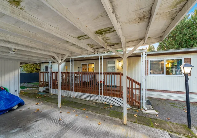 Photo 3 of Manufactured home for sale at 900 29th Street SE #E32, Auburn, WA 98002 | MLS# NWM2596458 | Listing updated on 2026-10-22
