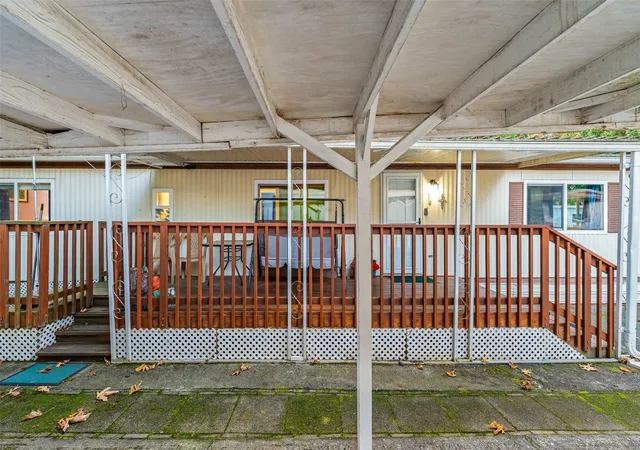 Photo 4 of Manufactured home for sale at 900 29th Street SE #E32, Auburn, WA 98002 | MLS# NWM2596458 | Listing updated on 2026-10-22
