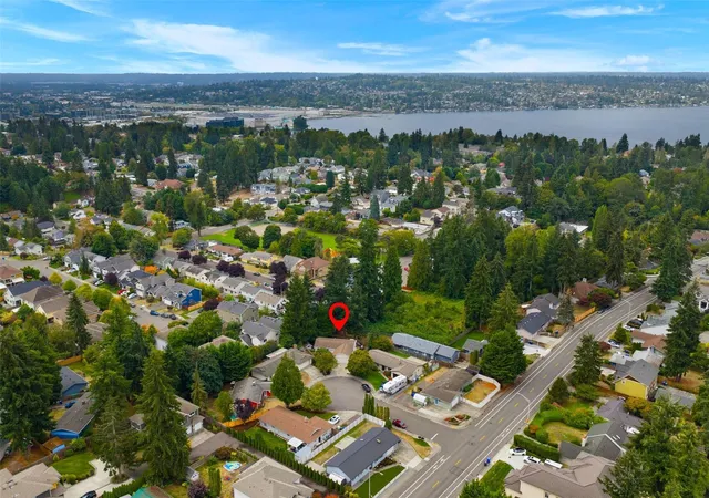 Single family home for sale at 2605 Camas Ave NE, Renton, WA 98056 | MLS# NWM2596460