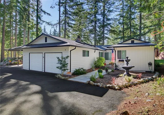 Single family home for sale at 27405 304th Avenue SE, Ravensdale, WA 98051 | MLS# NWM2596461