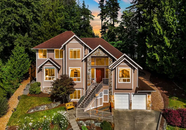 Photo 3 of Single family home for sale at 4210 Padden Hills Ct, Bellingham, WA 98229 | MLS# NWM2596468 | Listing updated on 2026-10-21