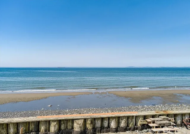 Photo 3 of Single family home for sale at 2511 W Beach Rd, Oak Harbor, WA 98277 | MLS# NWM2596494 | Listing updated on 2026-10-21