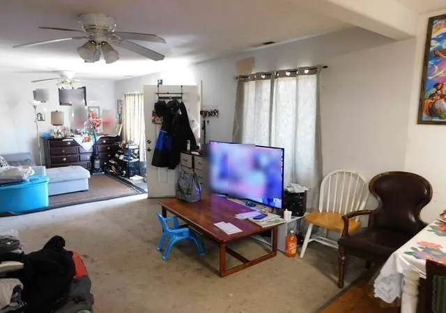 Photo 4 of Single family home for sale at 12412 2nd Place SW, Seattle, WA 98146 | MLS# NWM2596511 | Listing updated on 2026-10-28