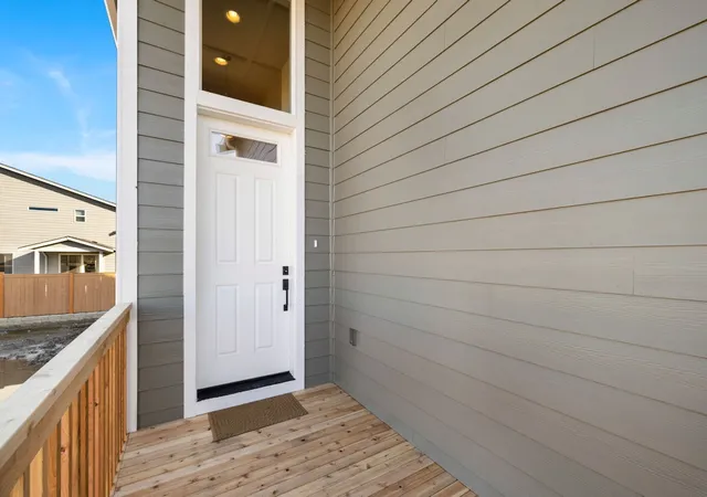 Photo 4 of Single family home for sale at 2039 169th Street NE, Marysville, WA 98271 | MLS# NWM2596535 | Listing updated on 2026-10-21