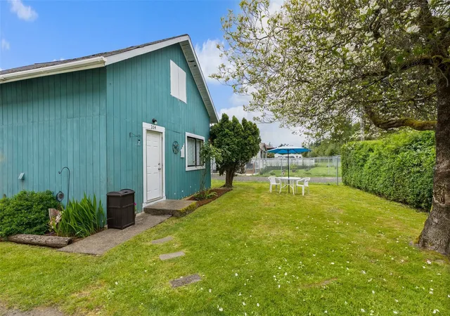 Photo 3 of Single family home for sale at 204 Pacific Ave, South Bend, WA 98586 | MLS# NWM2596548 | Listing updated on 2026-10-27