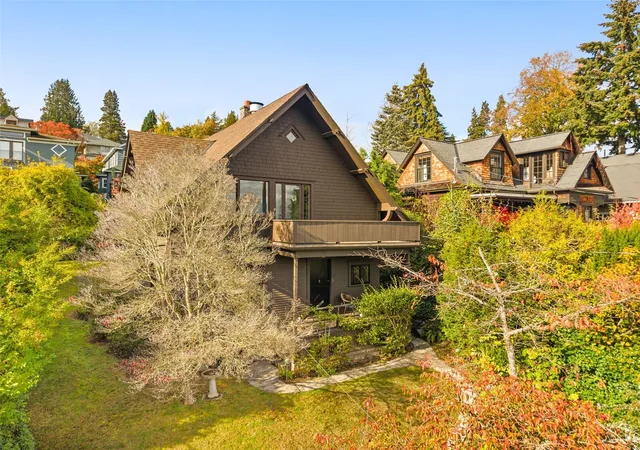 Photo 1 of Single family home for sale at 1123 38th Avenue, Seattle, WA 98122 | MLS# NWM2596565 | Listing updated on 2026-10-29