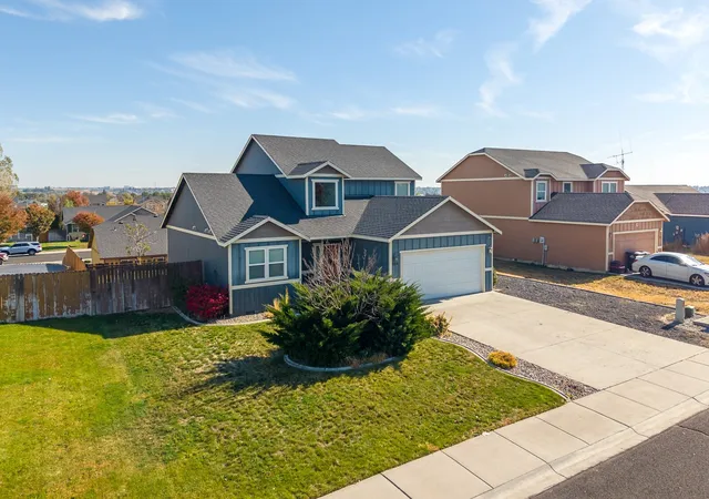 Photo 3 of Single family home for sale at 509 N Florida St, Moses Lake, WA 98837 | MLS# NWM2596594 | Listing updated on 2026-10-26