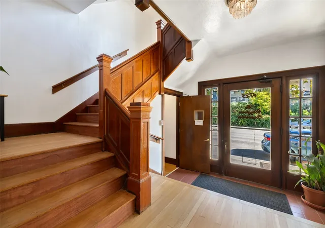 Photo 3 of Condo for sale at 4725 15th Avenue NE #17, Seattle, WA 98105 | MLS# NWM2596598 | Listing updated on 2026-10-23