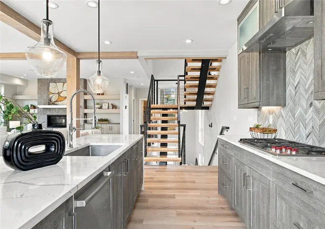 Photo 4 of Single family home for sale at 7119 Aurora Ave N, Seattle, WA 98103 | MLS# NWM2596608 | Listing updated on 2026-10-23