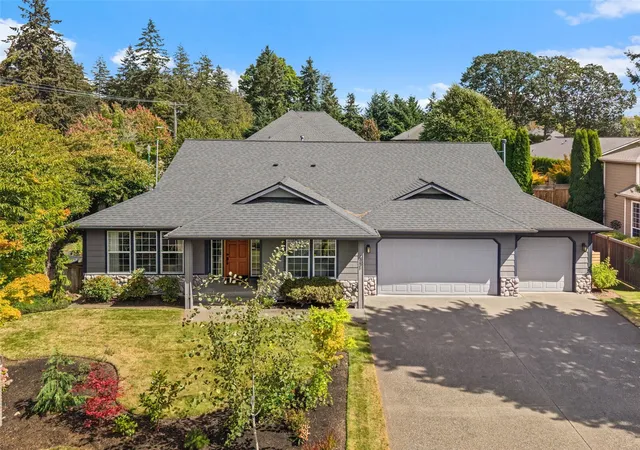 Photo 1 of Single family home for sale at 6401 91st Avenue Ct W, University Place, WA 98467 | MLS# NWM2596618 | Listing updated on 2026-10-21