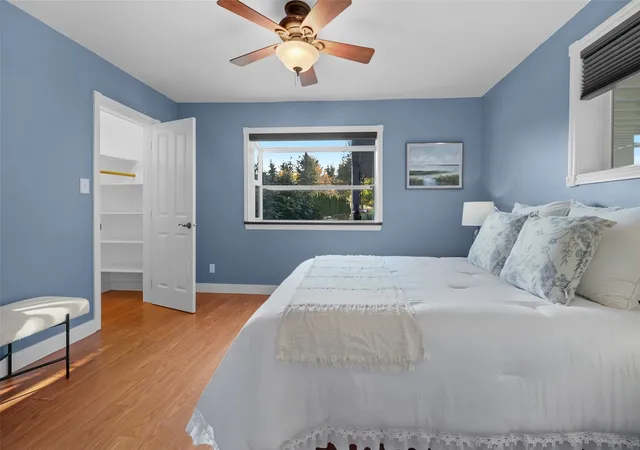Photo 4 of Single family home for sale at 22050 Peter Grubb Rd SE, Renton, WA 98058 | MLS# NWM2596625 | Listing updated on 2026-10-24