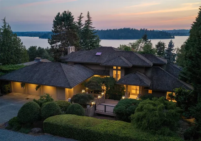 Photo 1 of Single family home for sale at 4715 81st Avenue Se, Mercer Island, WA 98040 | MLS# NWM2596645 | Listing updated on 2026-10-23
