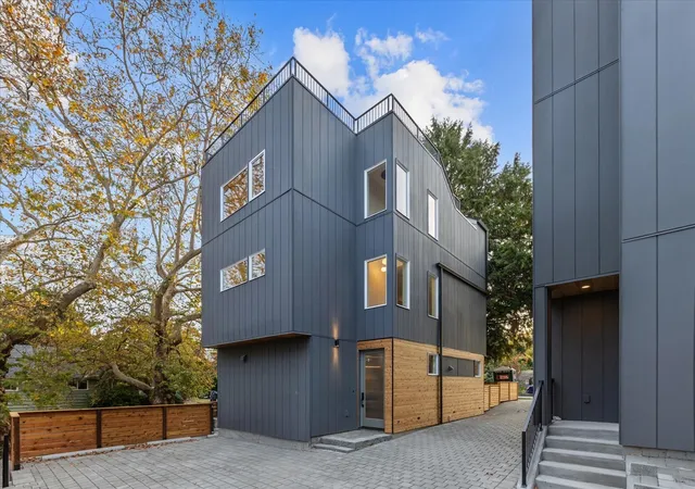 Photo 1 of Single family home for sale at 3500 Meridian Ave N, Seattle, WA 98103 | MLS# NWM2596646 | Listing updated on 2026-10-29