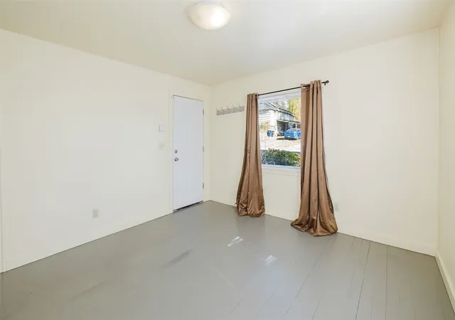 Photo 4 of Sale Pending at 335 Bremerton Blvd W, Bremerton, WA 98312 | MLS# NWM2596653 | Listing updated on 2026-10-27