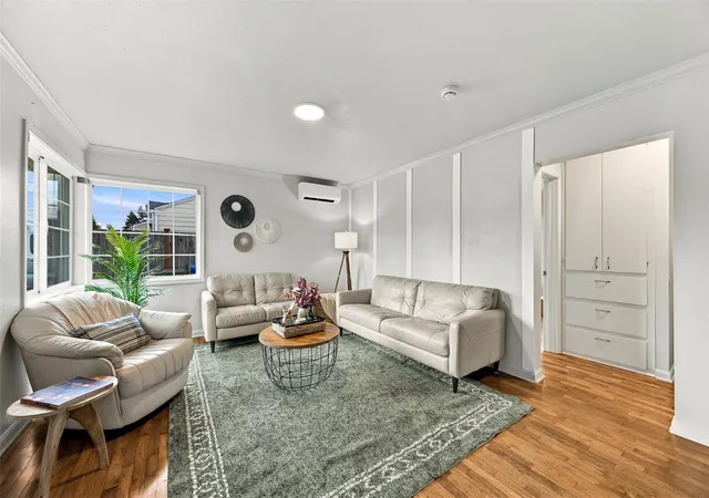 Photo 3 of Single family home for sale at 816 S Howard St, Tacoma, WA 98465 | MLS# NWM2596656 | Listing updated on 2026-10-29