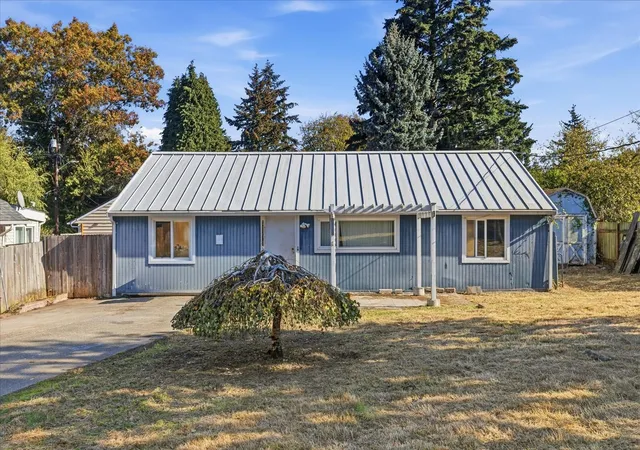 Photo 2 of Single family home for sale at 11734 14th Avenue S, Seattle, WA 98168 | MLS# NWM2596681 | Listing updated on 2026-10-22