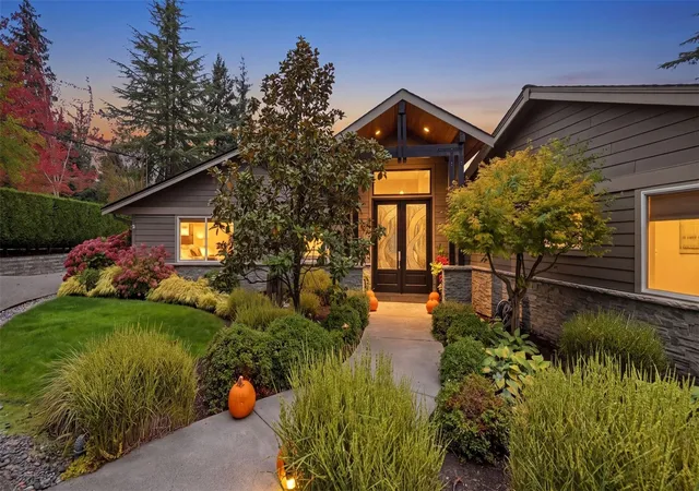 Single family home for sale at 8036 132nd Avenue NE, Redmond, WA 98052 | MLS# NWM2596682