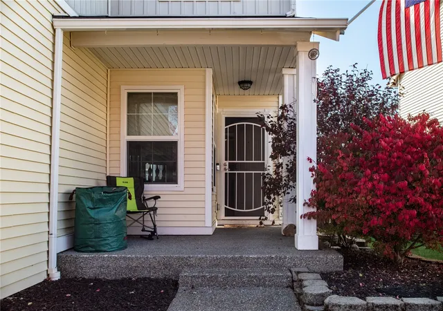 Photo 2 of Single family home for sale at 9977 Dragt St SE, Yelm, WA 98597 | MLS# NWM2596686 | Listing updated on 2026-10-23