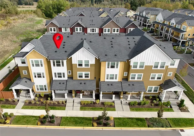 Photo 1 of Townhouse for sale at 19332 NE 69th Circle, Redmond, WA 98052 | MLS# NWM2596687 | Listing updated on 2026-10-23