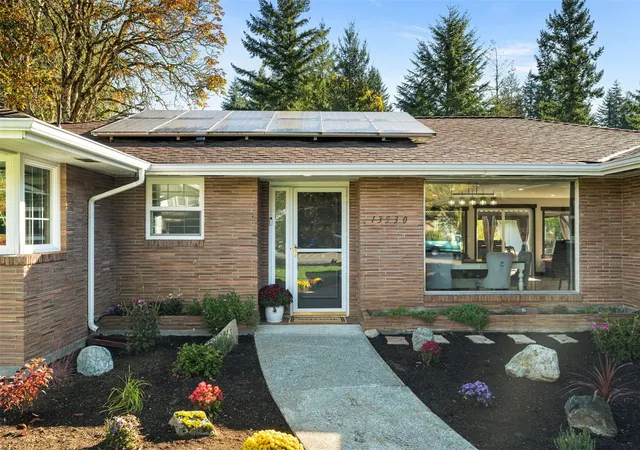 Photo 2 of Single family home for sale at 13530 432 Avenue SE, North Bend, WA 98045 | MLS# NWM2596697 | Listing updated on 2026-10-22
