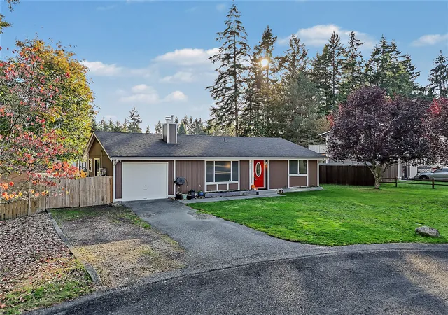 Photo 2 of Single family home for sale at 7112 160th Street Ct E, Puyallup, WA 98375 | MLS# NWM2596701 | Listing updated on 2026-10-29