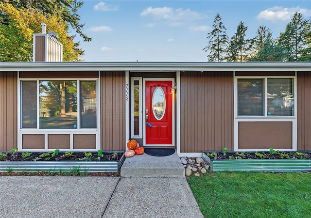 Photo 3 of Single family home for sale at 7112 160th Street Ct E, Puyallup, WA 98375 | MLS# NWM2596701 | Listing updated on 2026-10-29