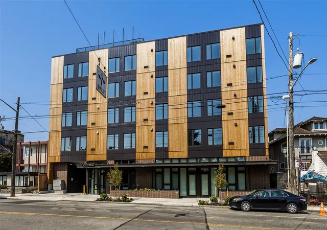 Condo for sale at 6109 Phinney Ave N #401, Seattle, WA 98103 | MLS# NWM2596714