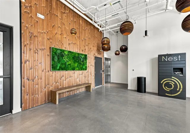 Photo 2 of Condo for sale at 6109 Phinney Ave N #401, Seattle, WA 98103 | MLS# NWM2596714 | Listing updated on 2026-10-23