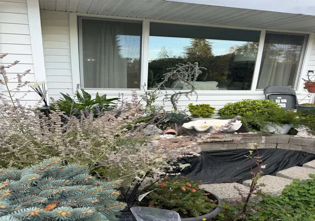 Photo 2 of Single family home for sale at 31321 12th Place S, Federal Way, WA 98003 | MLS# NWM2596715 | Listing updated on 2026-10-22