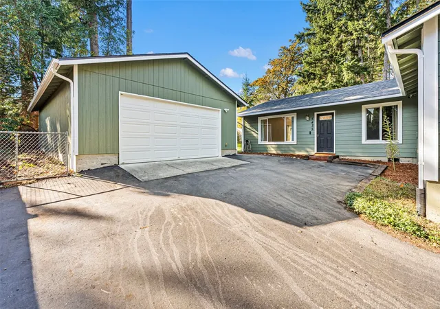 Photo 2 of Single family home for sale at 5435 Mustang Ln, Bremerton, WA 98312 | MLS# NWM2596724 | Listing updated on 2026-10-23