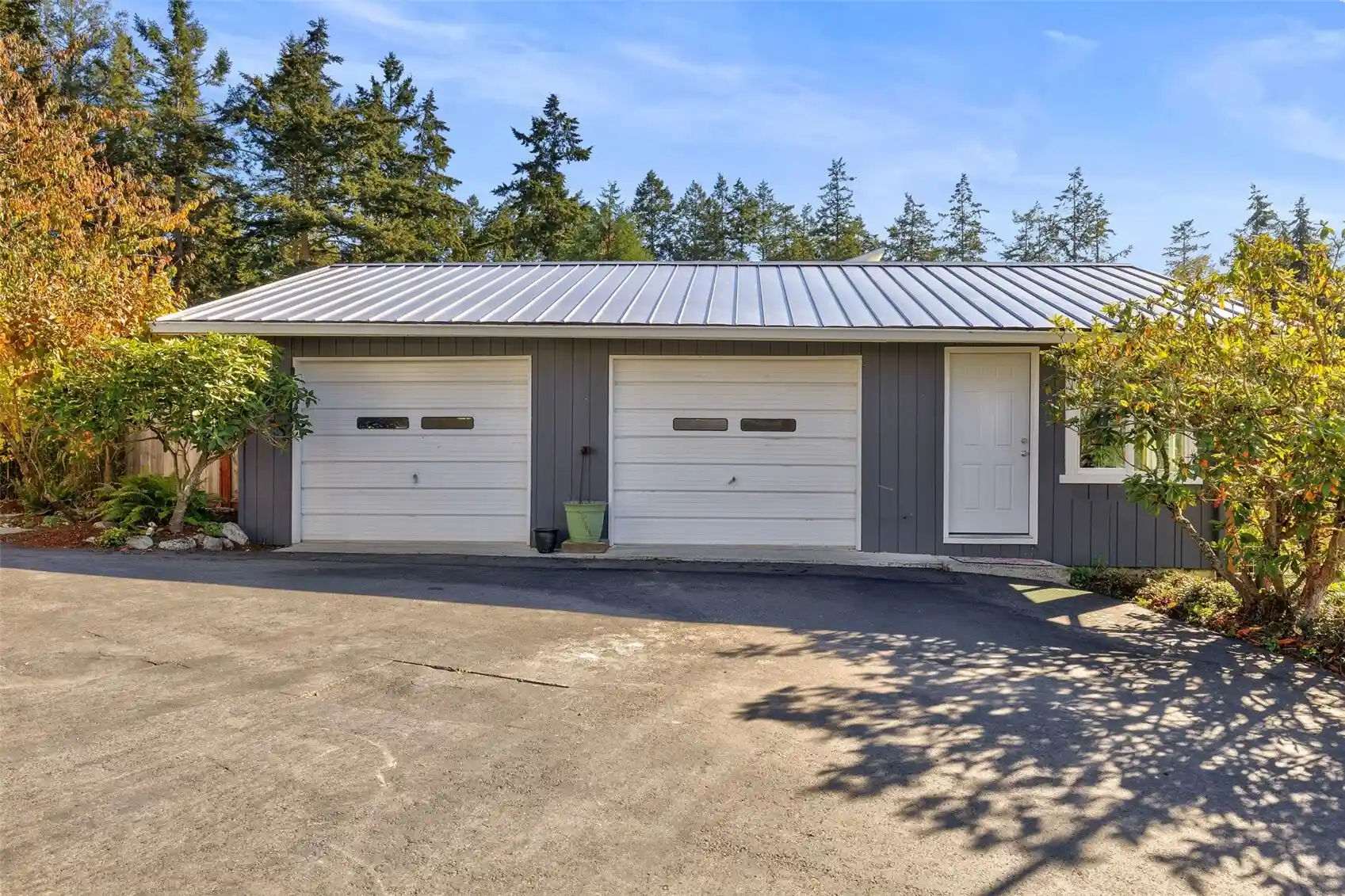 Photo 3 of Single family home for sale at 2681 NE Mountain View Dr, Hansville, WA 98340 | MLS# NWM2596734 | Listing updated on 2026-10-25