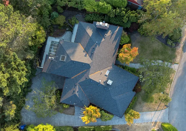 Photo 2 of Single family home for sale at 1805 Nw 95th Street, Seattle, WA 98117 | MLS# NWM2596745 | Listing updated on 2026-10-22