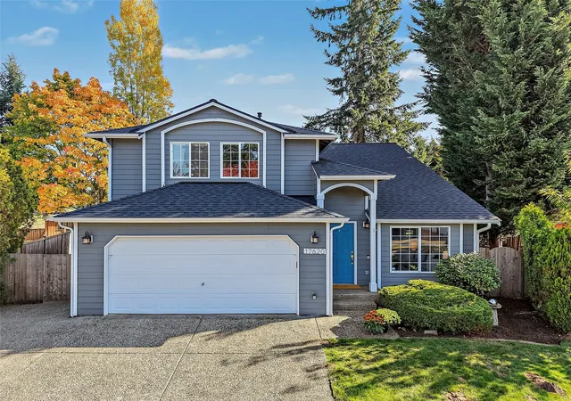 Single family home for sale at 17620 SE 259th Court, Kent, WA 98042 | MLS# NWM2596751