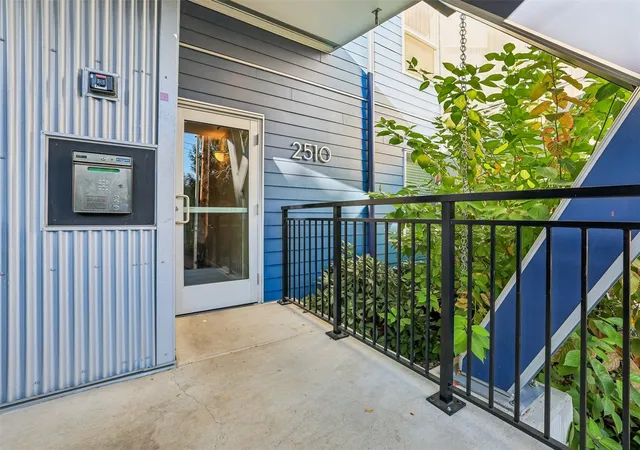 Photo 2 of Condo for sale at 2510 W Bertona St #431, Seattle, WA 98199 | MLS# NWM2596762 | Listing updated on 2026-10-25