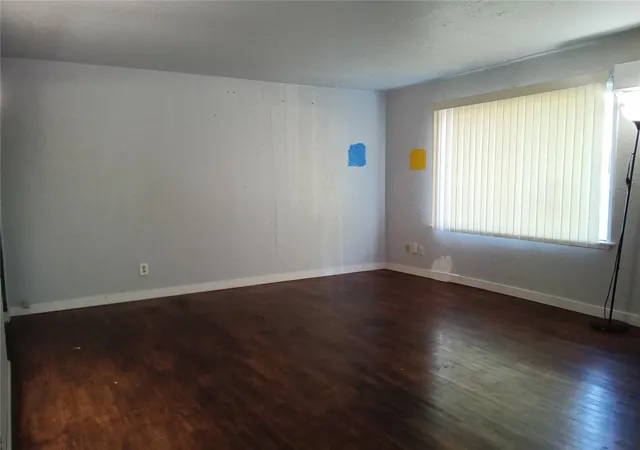 Photo 3 of Single family home for sale at 828 E 68th Street, Tacoma, WA 98404 | MLS# NWM2596764 | Listing updated on 2026-10-23