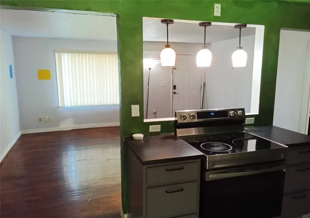 Photo 4 of Single family home for sale at 828 E 68th Street, Tacoma, WA 98404 | MLS# NWM2596764 | Listing updated on 2026-10-23