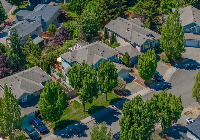 Photo 2 of Single family home for sale at 5119 Perry Dr Se, Auburn, WA 98092 | MLS# NWM2596770 | Listing updated on 2026-10-22