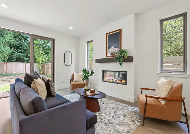 Photo 4 of Single family home for sale at 11249 108th Avenue NE, Kirkland, WA 98033 | MLS# NWM2596778 | Listing updated on 2026-10-27