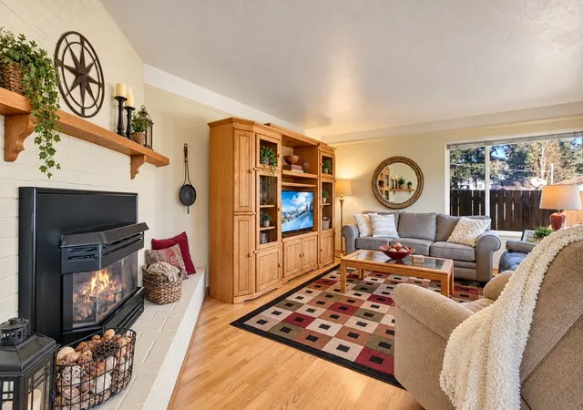 Photo 3 of Single family home for sale at 3512 69th Avenue W, University Place, WA 98466 | MLS# NWM2596786 | Listing updated on 2026-10-22
