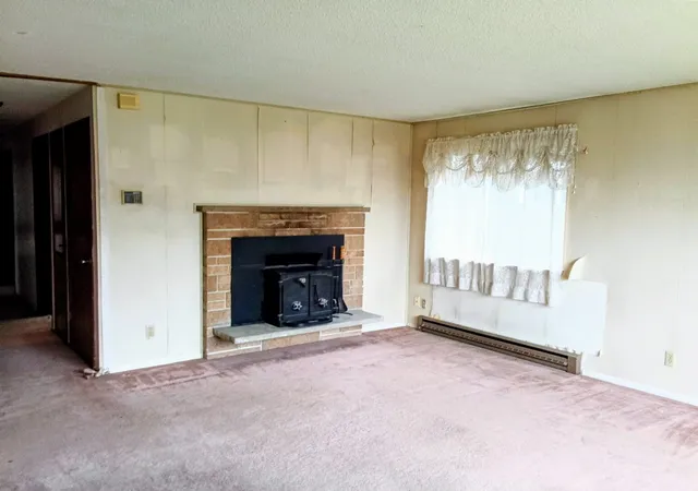 Photo 2 of Sale Pending at 8813 S Park Ave, Tacoma, WA 98444 | MLS# NWM2596798 | Listing updated on 2026-10-25