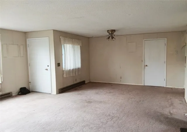 Photo 3 of Sale Pending at 8813 S Park Ave, Tacoma, WA 98444 | MLS# NWM2596798 | Listing updated on 2026-10-25