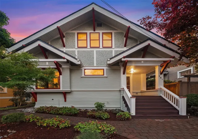Photo 3 of Single family home for sale at 761 32nd Avenue, Seattle, WA 98122 | MLS# NWM2596819 | Listing updated on 2026-10-23